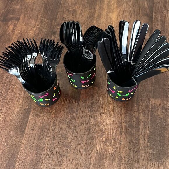 Halloween Party Items- Party Bowls, Plates, Napkins, Spoons, Knives, Forks, Cups - Picture 6 of 16